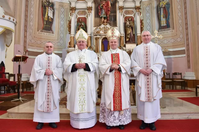 Mons. Josip Ivešić proslavio jubilej - 25 godina svećeništva - fotografija 4