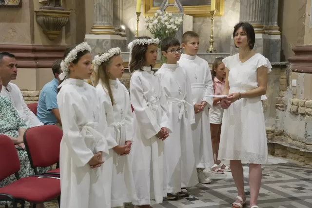 Prva pričest u Rumi 2026 - fotografija 168
