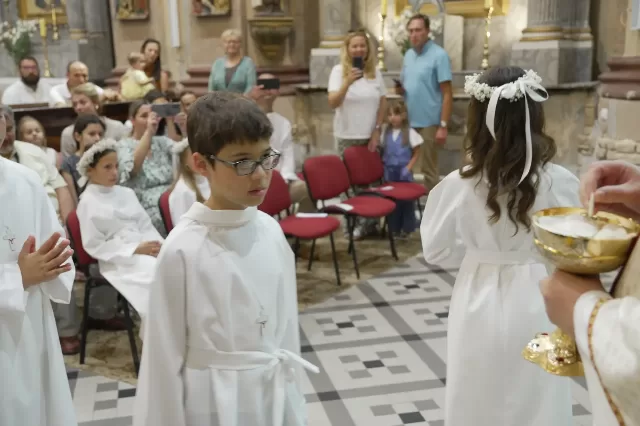 Prva pričest u Rumi 2026 - fotografija 137