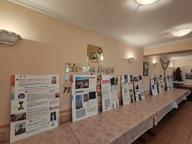 Zavjetni dan župe i otvaranje izložbe o 1100 godina Hrvatskoga Kraljevstva u Rumi - fotografija 6