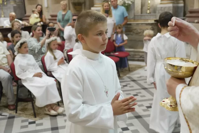 Prva pričest u Rumi 2026 - fotografija 144