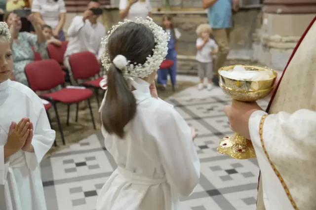 Prva pričest u Rumi 2026 - fotografija 128