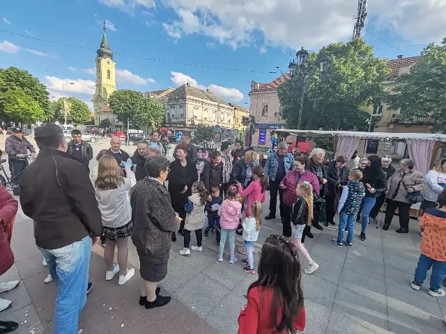 Župa Ruma na „PROLEĆNOM TRGU“ - fotografija 3