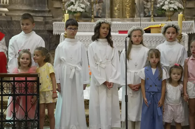 Prva pričest u Rumi 2026 - fotografija 203