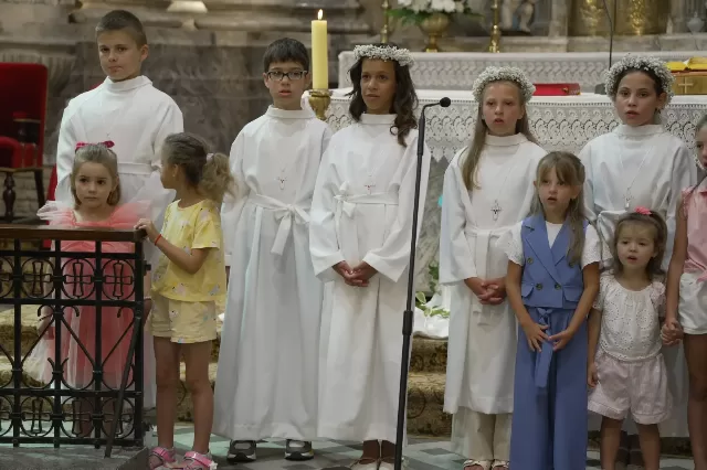 Prva pričest u Rumi 2026 - fotografija 214