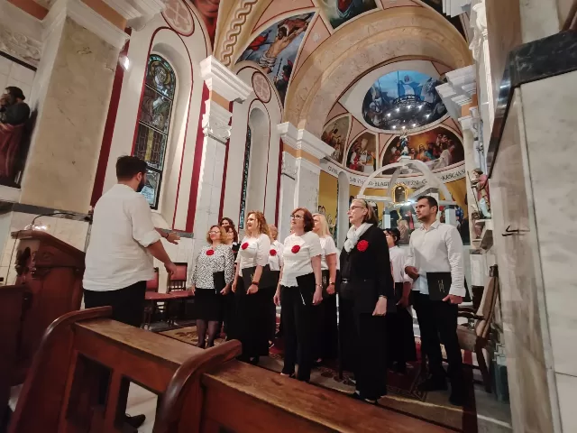 Marijanski koncert župnih zborova Srijemske biskupije u Svetištu Gospe Tekijske u Petrovaradinu - fotografija 2